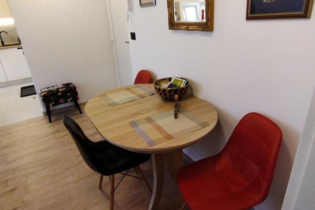Cute Apartment Marla Art Close To Center 普拉 外观 照片