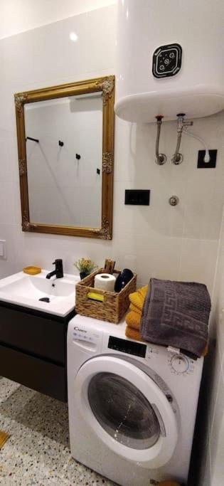 Cute Apartment Marla Art Close To Center 普拉 外观 照片