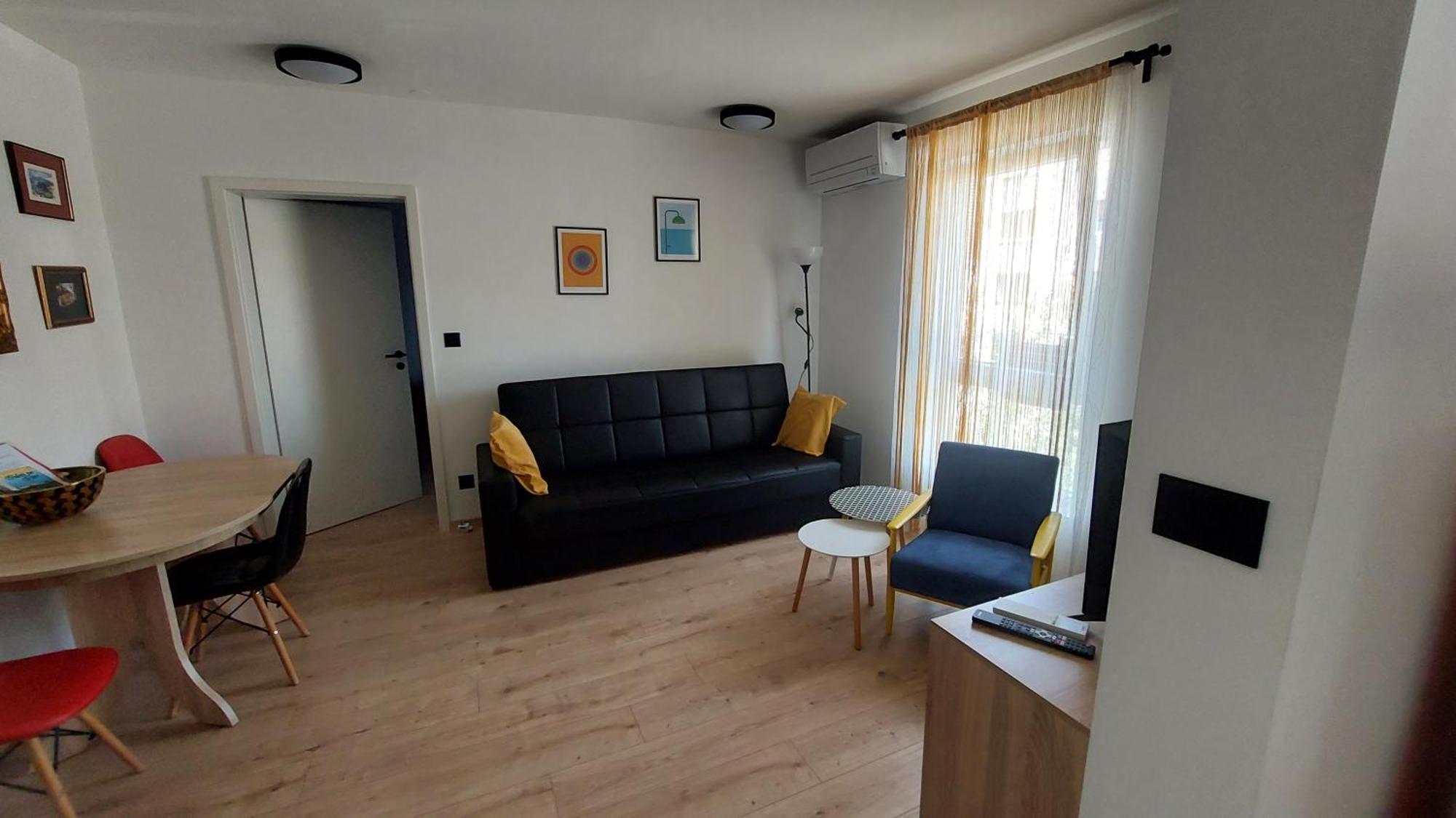 Cute Apartment Marla Art Close To Center 普拉 外观 照片